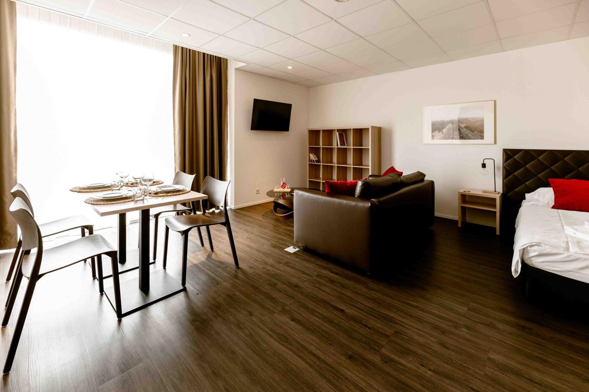 Los Lorentes Hotel Bern Airport Belp Exterior photo