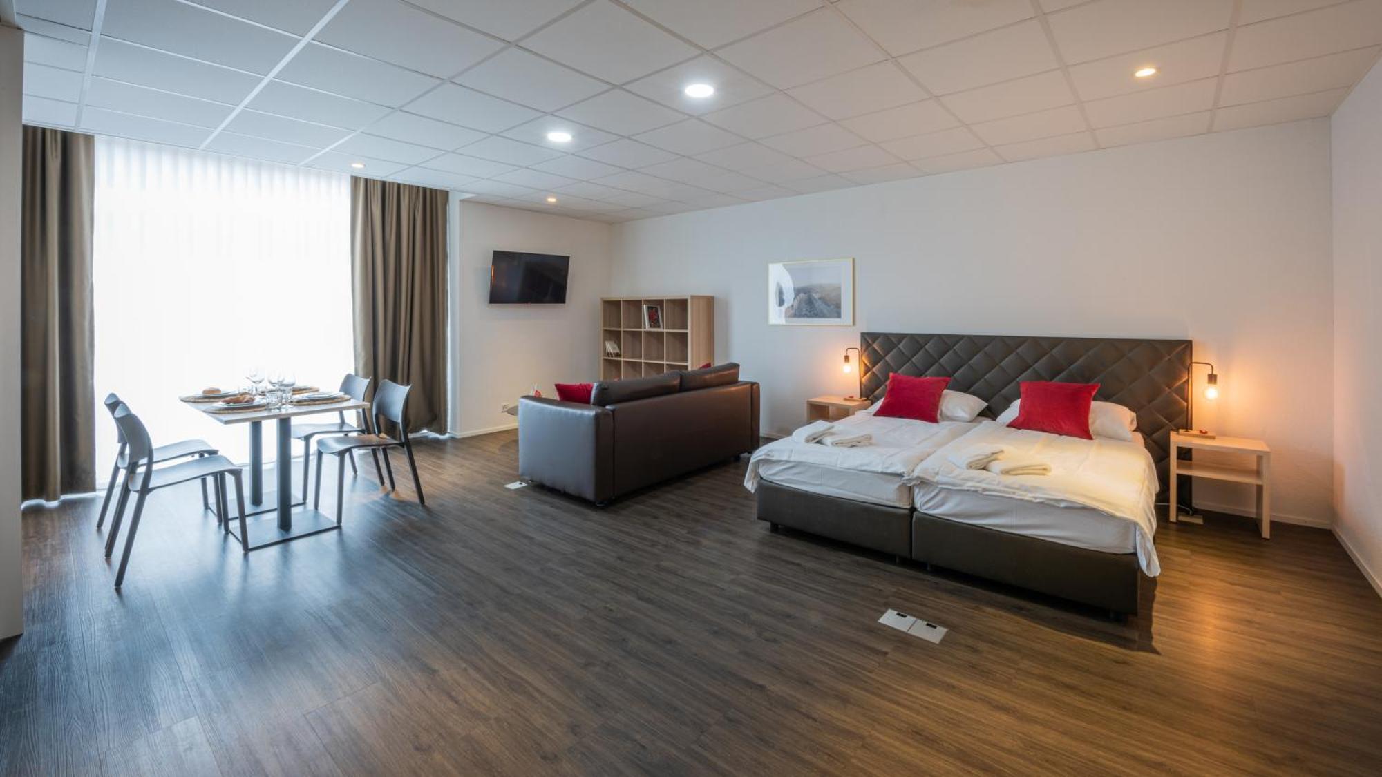 Los Lorentes Hotel Bern Airport Belp Exterior photo
