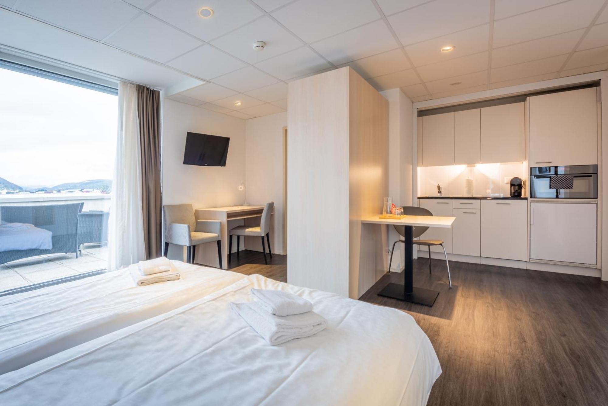 Los Lorentes Hotel Bern Airport Belp Exterior photo