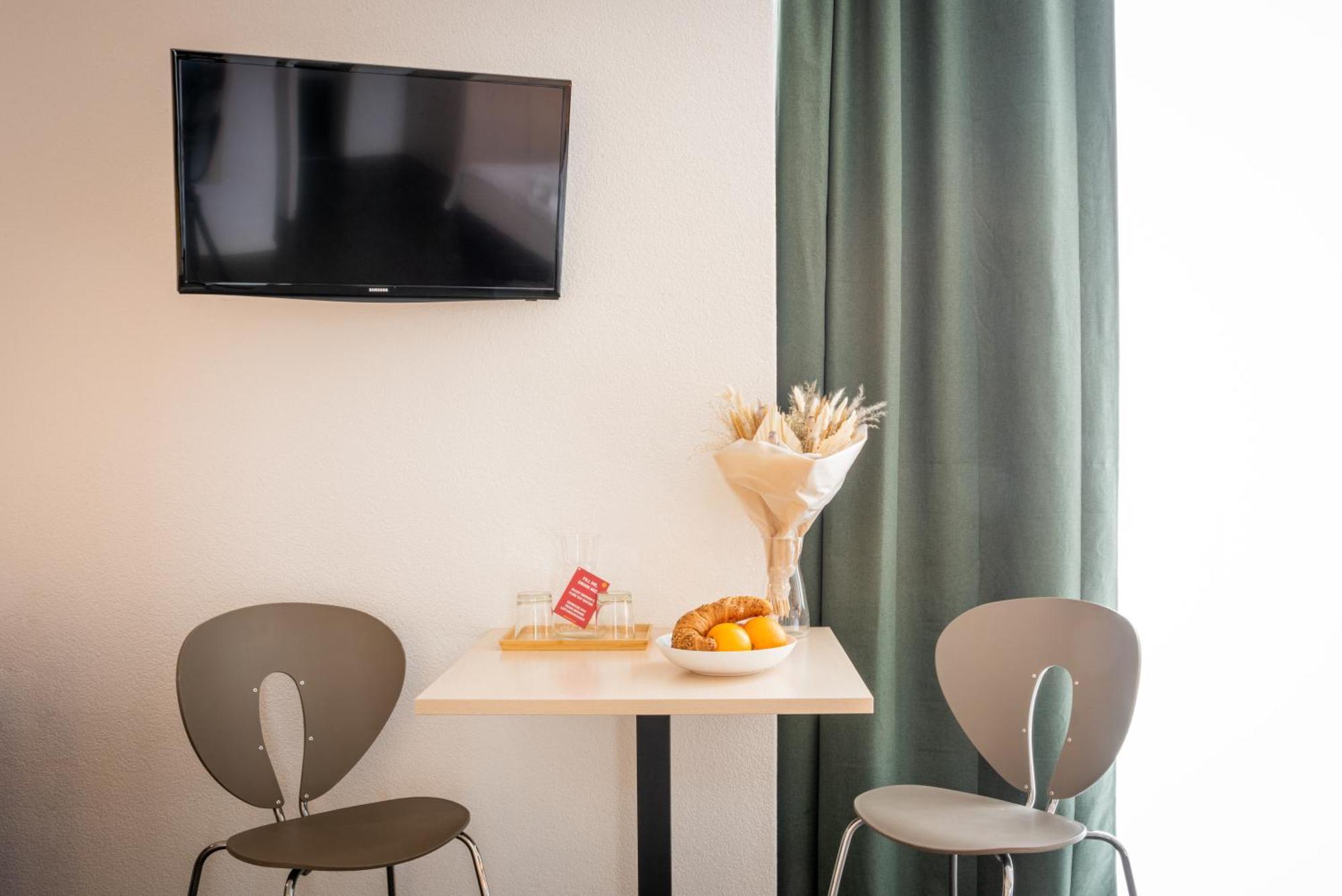 Los Lorentes Hotel Bern Airport Belp Exterior photo