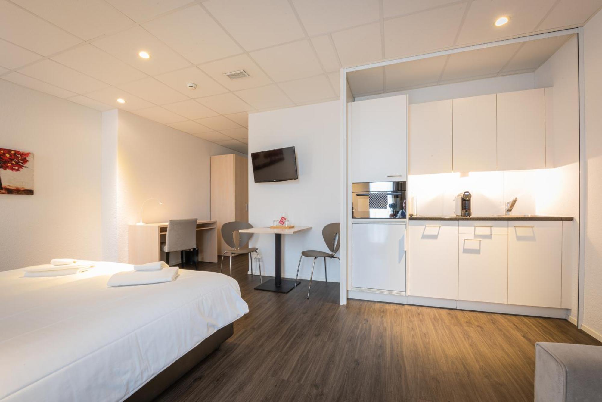 Los Lorentes Hotel Bern Airport Belp Exterior photo